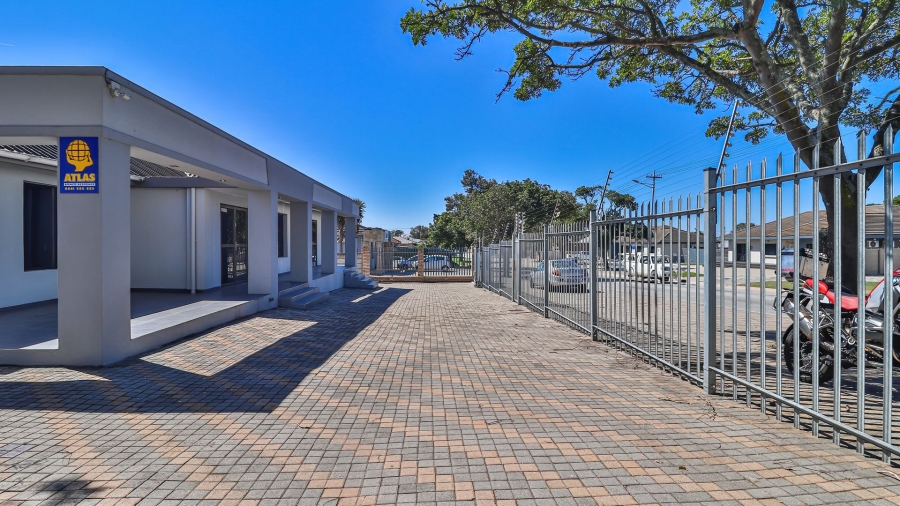 To Let commercial Property for Rent in Newton Park Eastern Cape